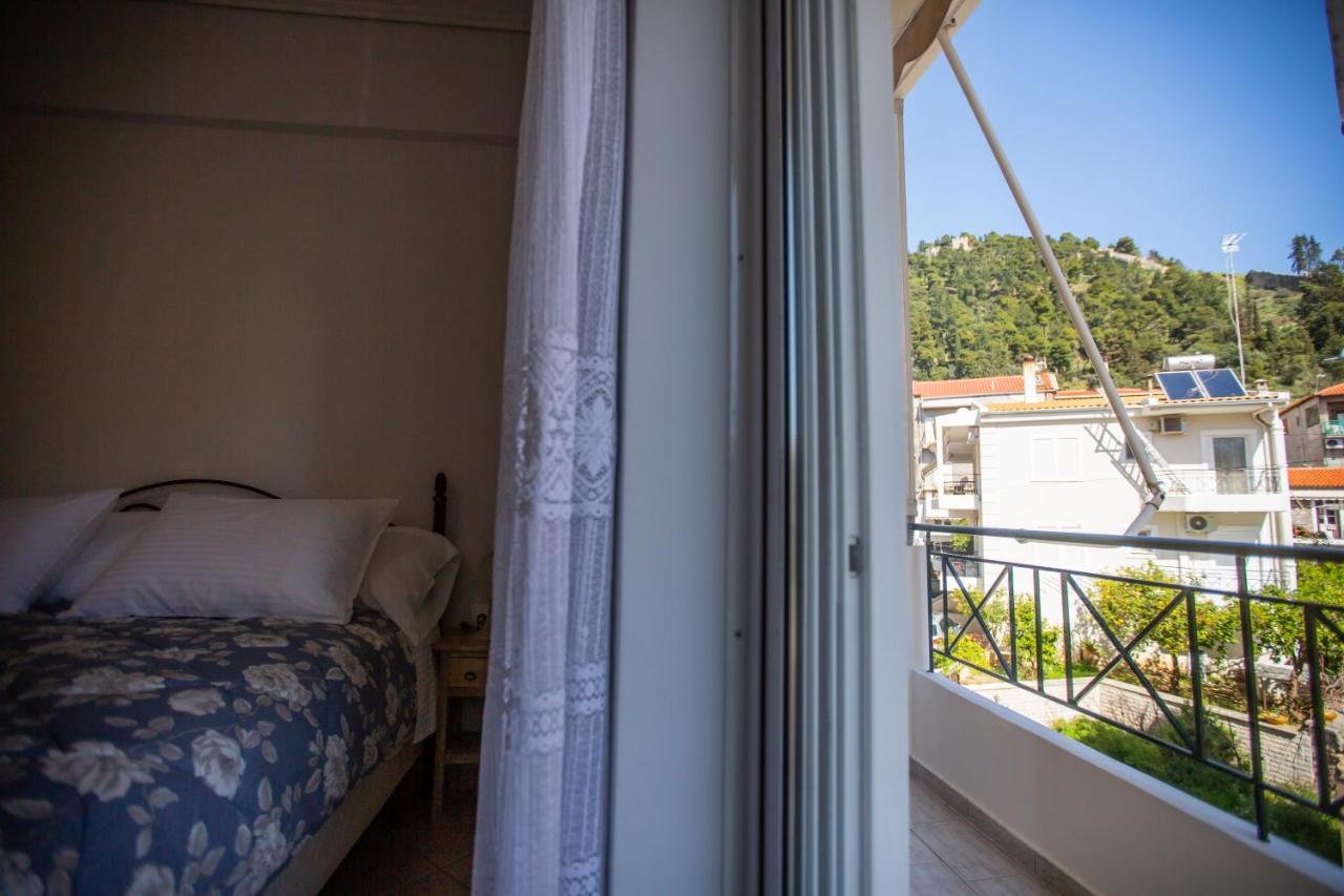 Poly'S Charming Home - City Center & Near The Beach 2Bedroom Apartment Нафпактос Экстерьер фото